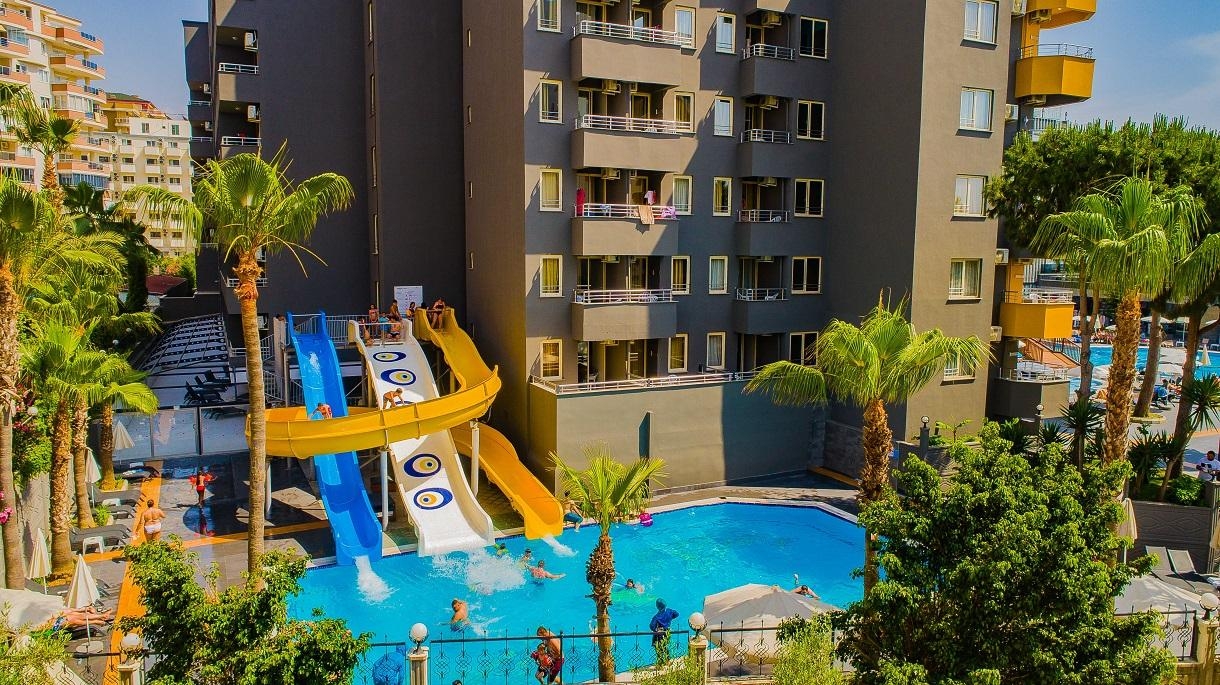 Senza Grand Santana16