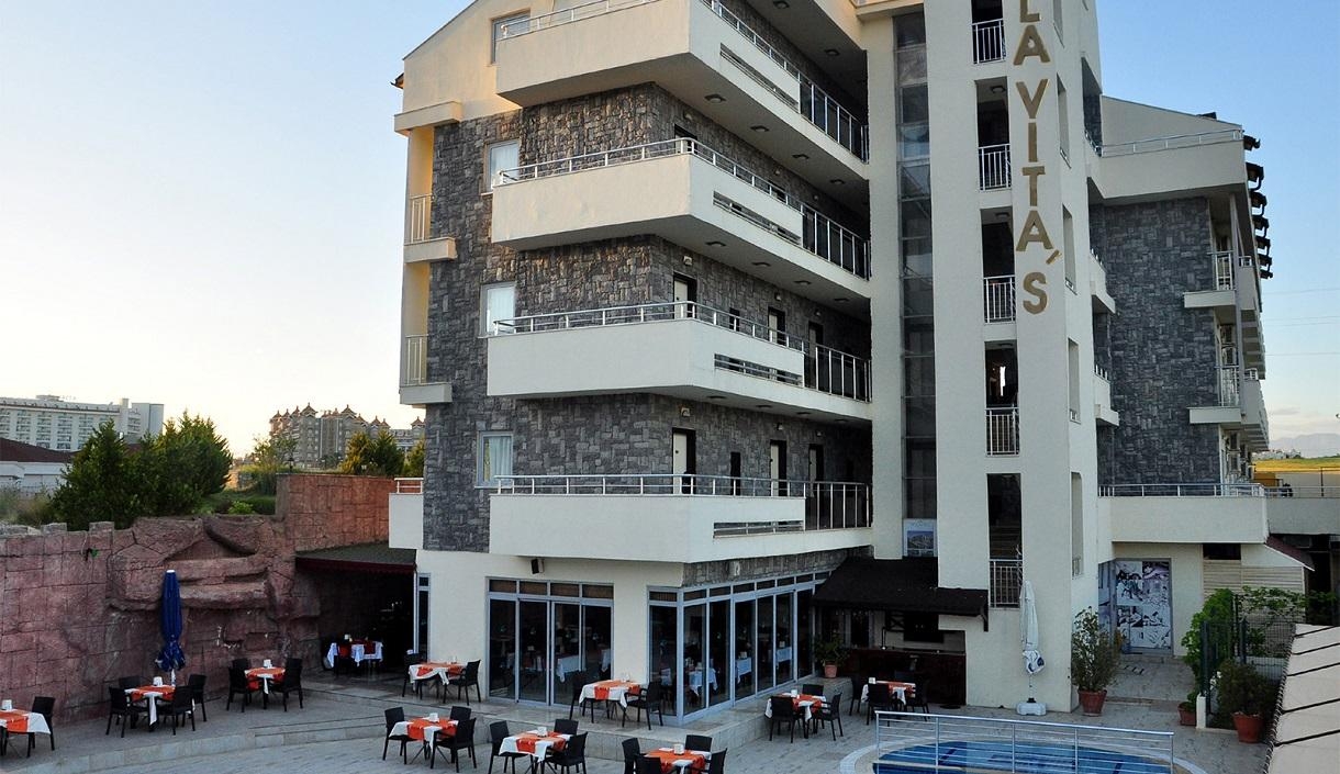 Lavitas Hotel0