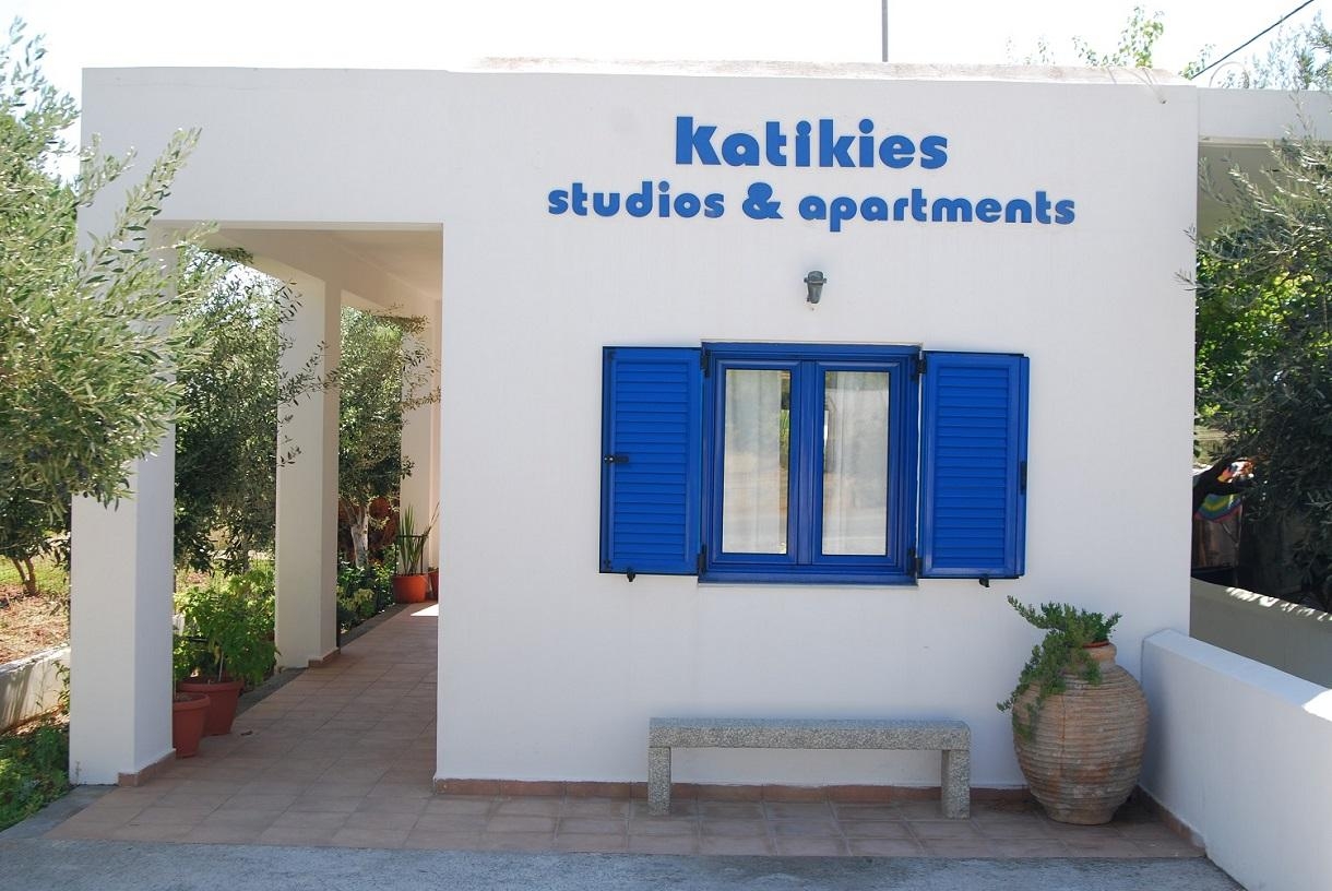 Katikies Studios & Apartments0