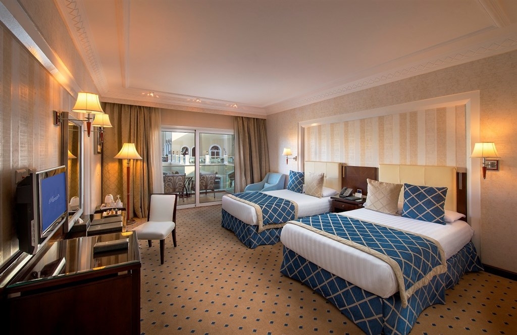 Kairó + Premier Le Reve6