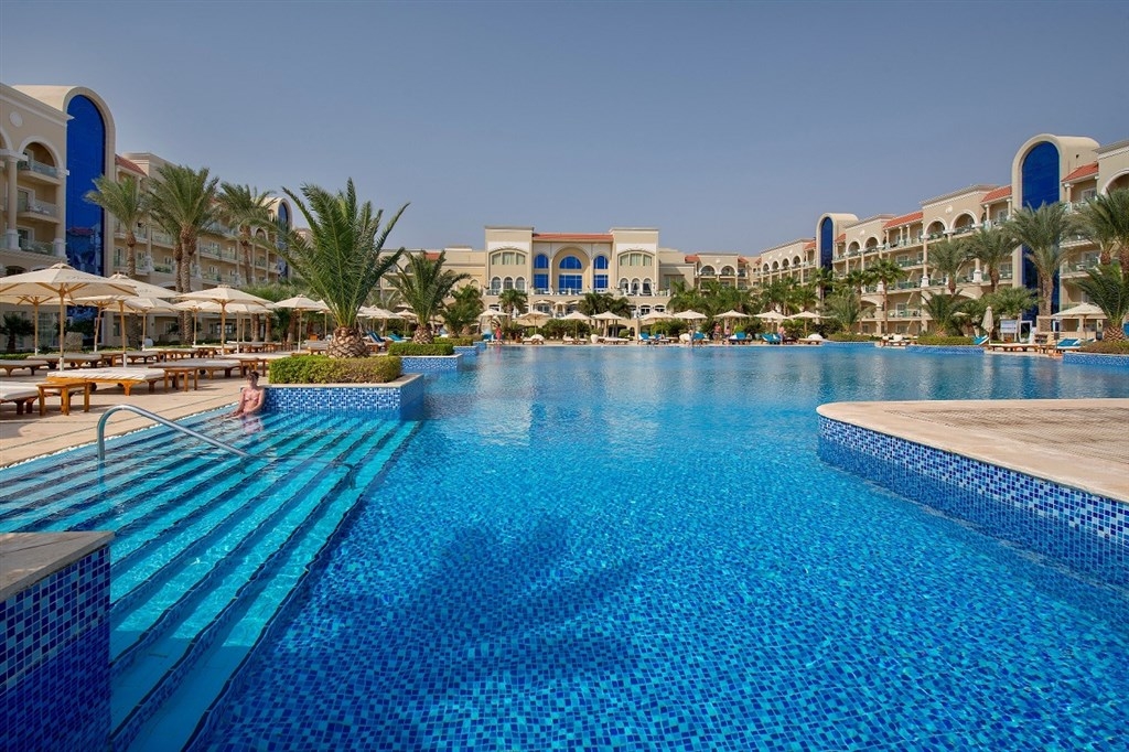 Kairó + Premier Le Reve26