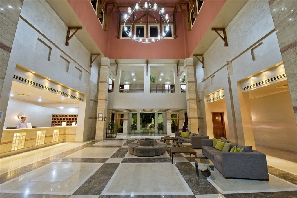 Kairó + Amphoras Blu (ex.Shores Aloha)3