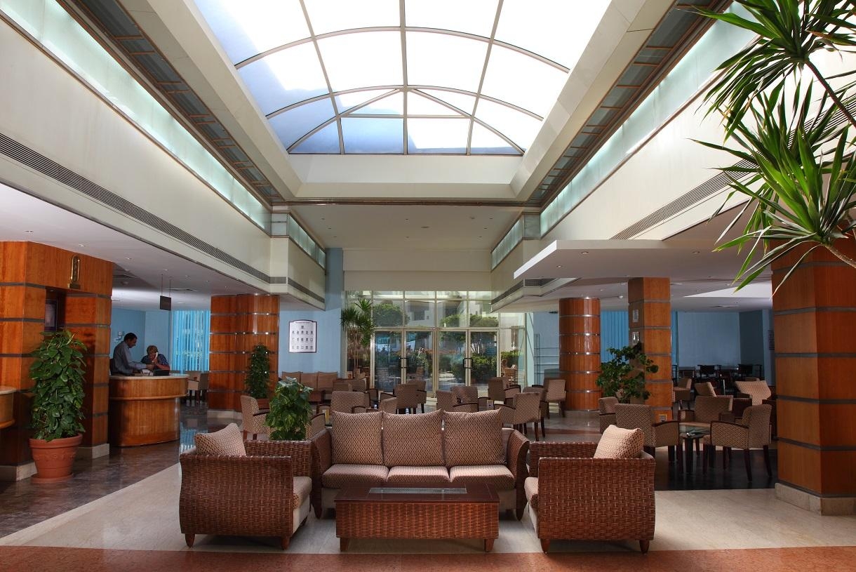 Kairó + Xperience St. George2