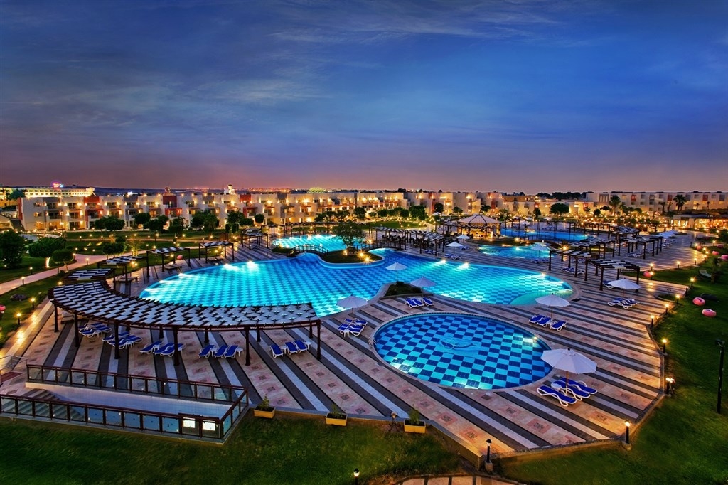 Kairó + Sunrise Crystal Bay2