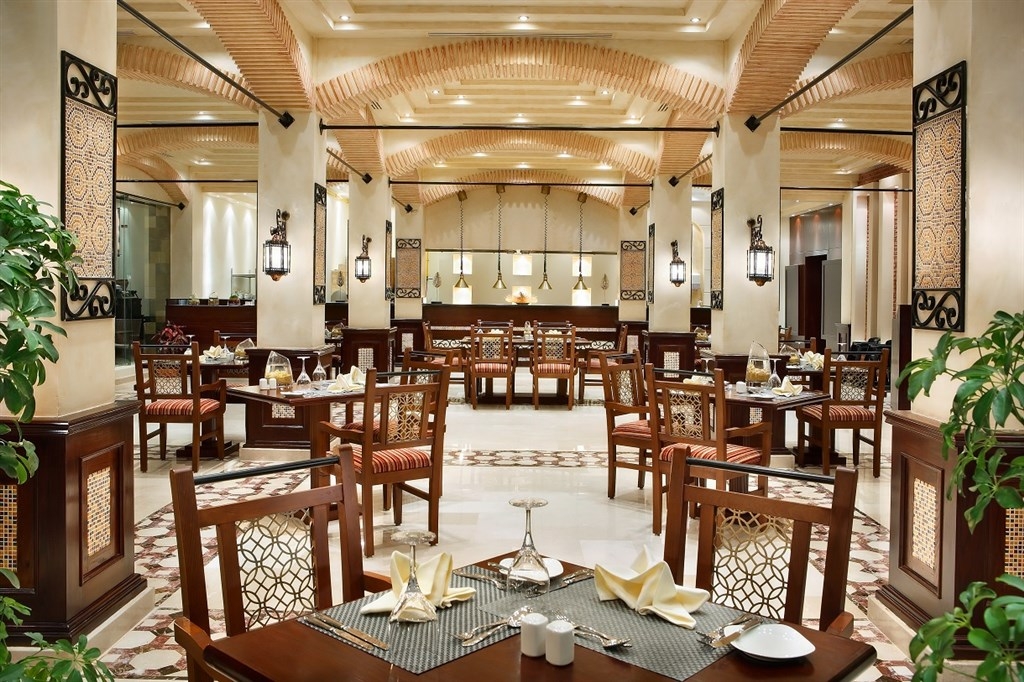 Kairó + Sunrise Crystal Bay13