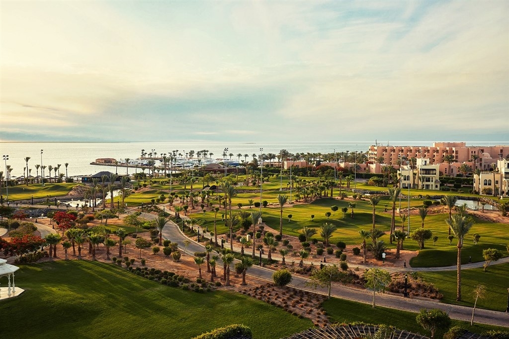 Kairó + Luxor + Steigenberger Al Dau Beach28