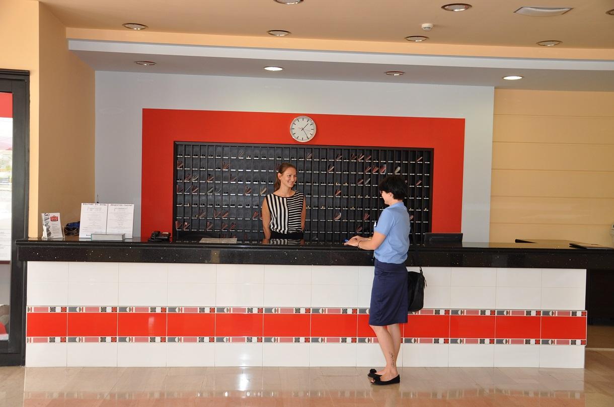 Evi Hotel3