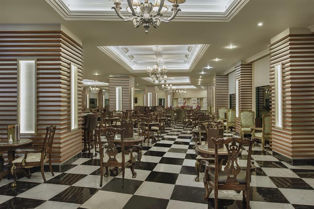 Delphin Deluxe Hotel3