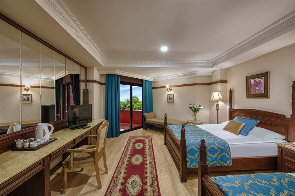 Delphin Palace Hotel3