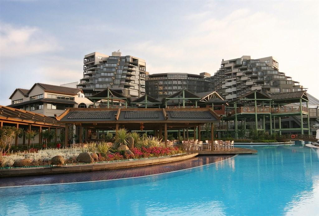 Limak Lara De Luxe Hotel & Resort1