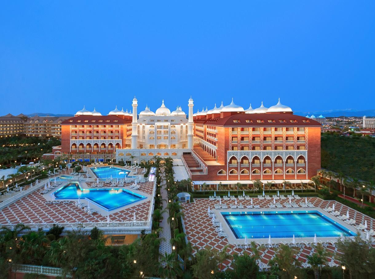 Royal Taj Mahal2