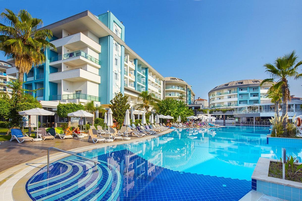 Seashell Resort & Spa0