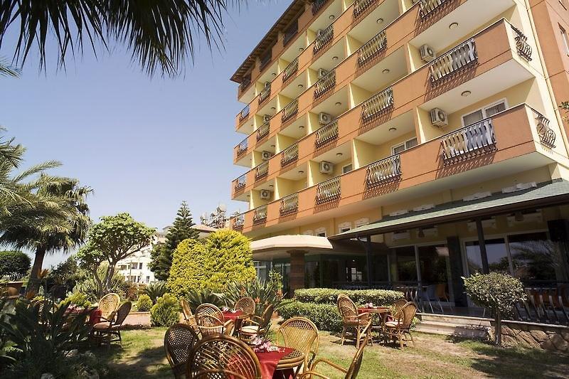 Arabella World Hotel1