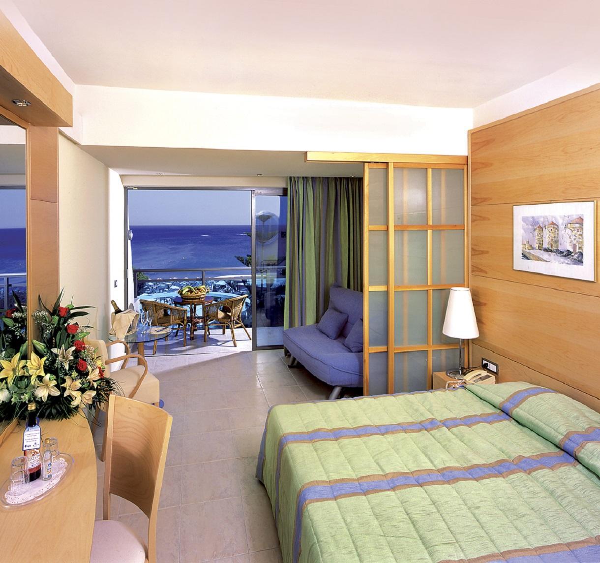 Calypso Beach Hotel2