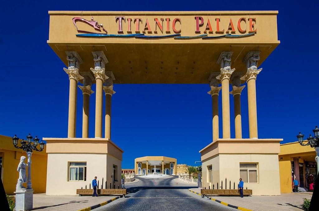 Kairó + Titanic Palace3