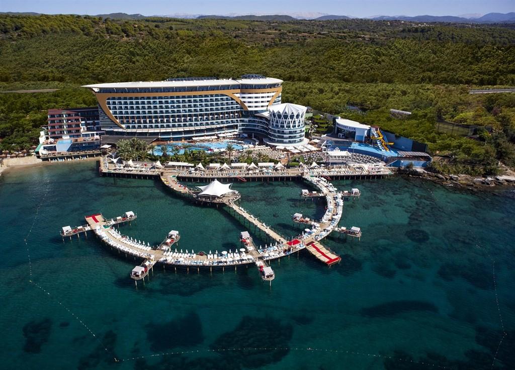 Granada Luxury Resort1