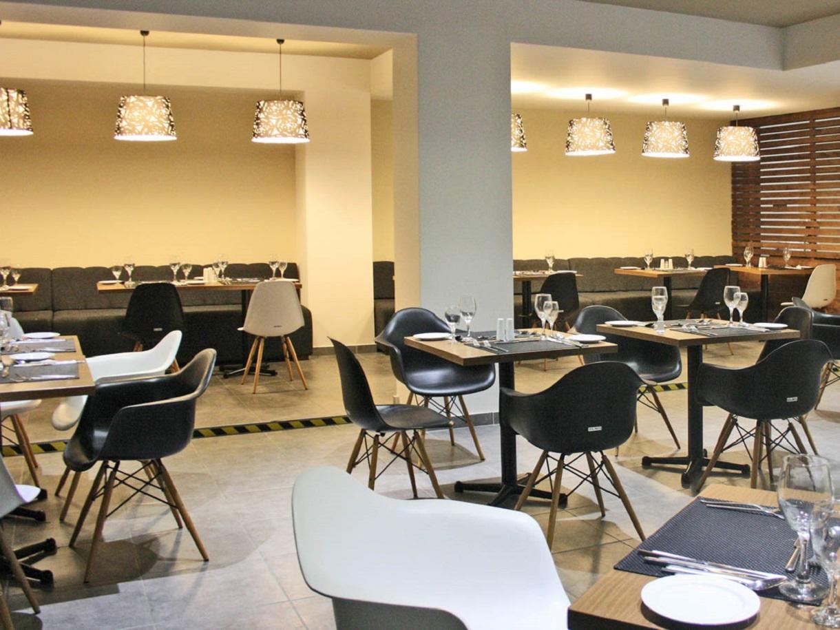 Amphitryon City Hotel8