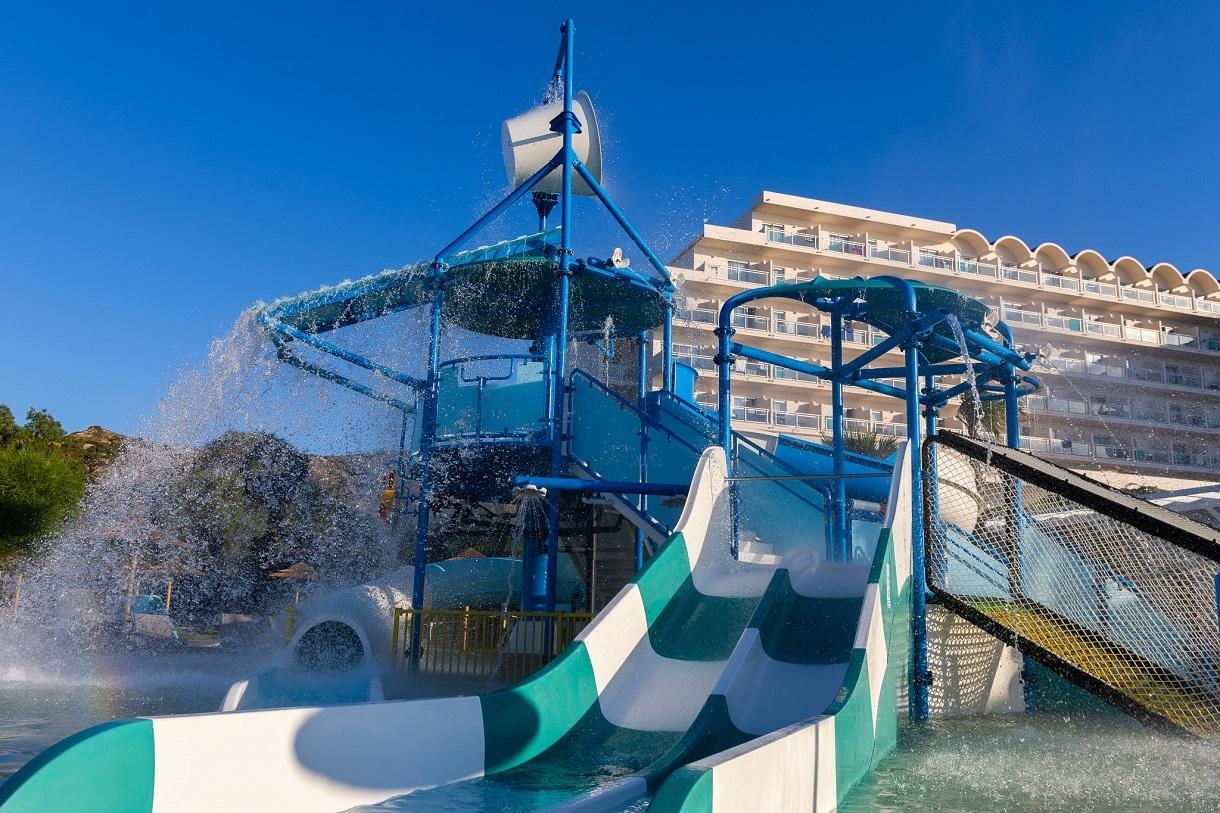 Pegasos Deluxe Beach Hotel13