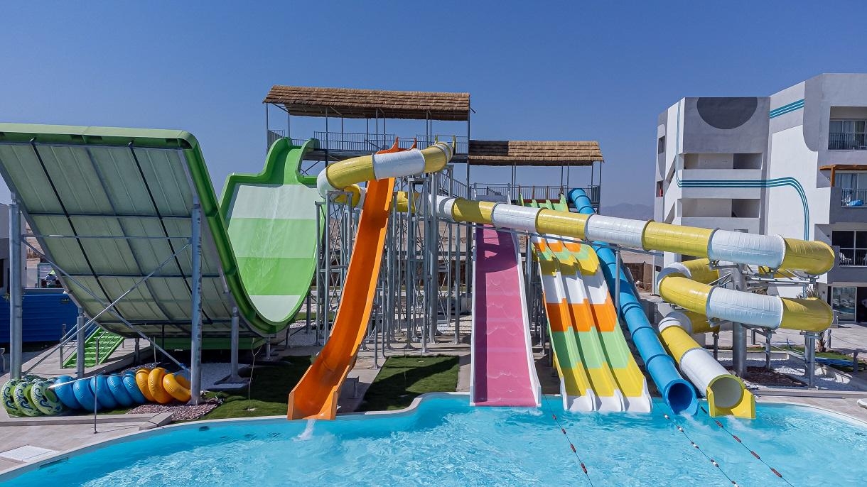 Amwaj Beach Club Abu Soma12