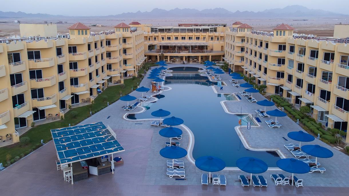 Amwaj Beach Club Abu Soma0