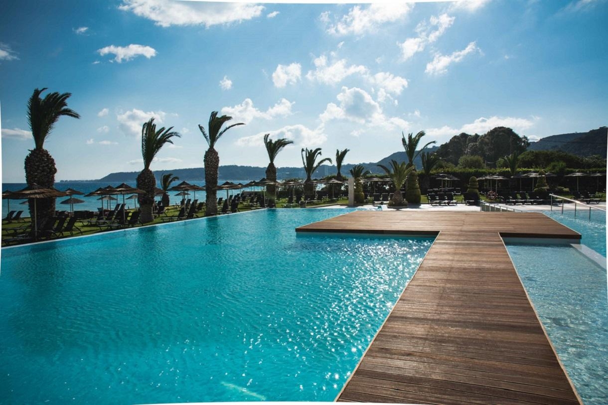 The Ixian Grand & All Suites16