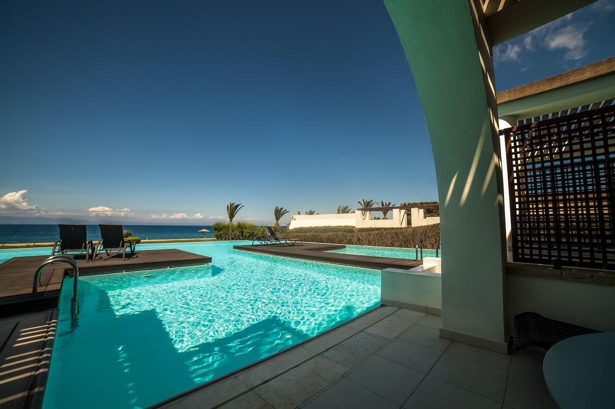 The Ixian Grand & All Suites18