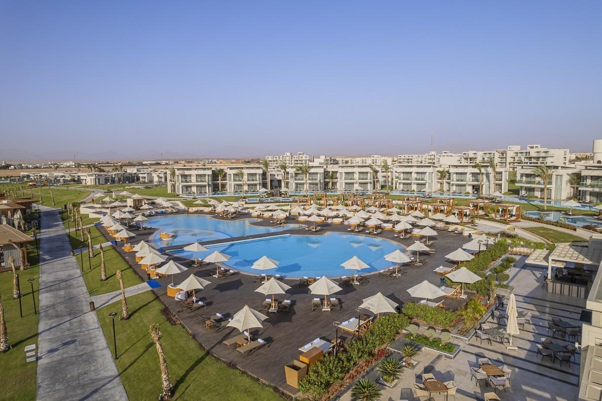 Rixos Premium Magawish Suites & Villas3