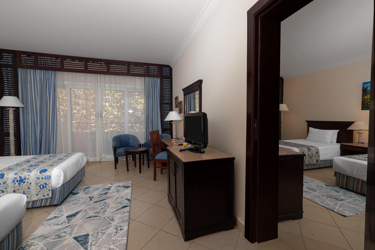 Amwaj Oyoun Resort & Casino6