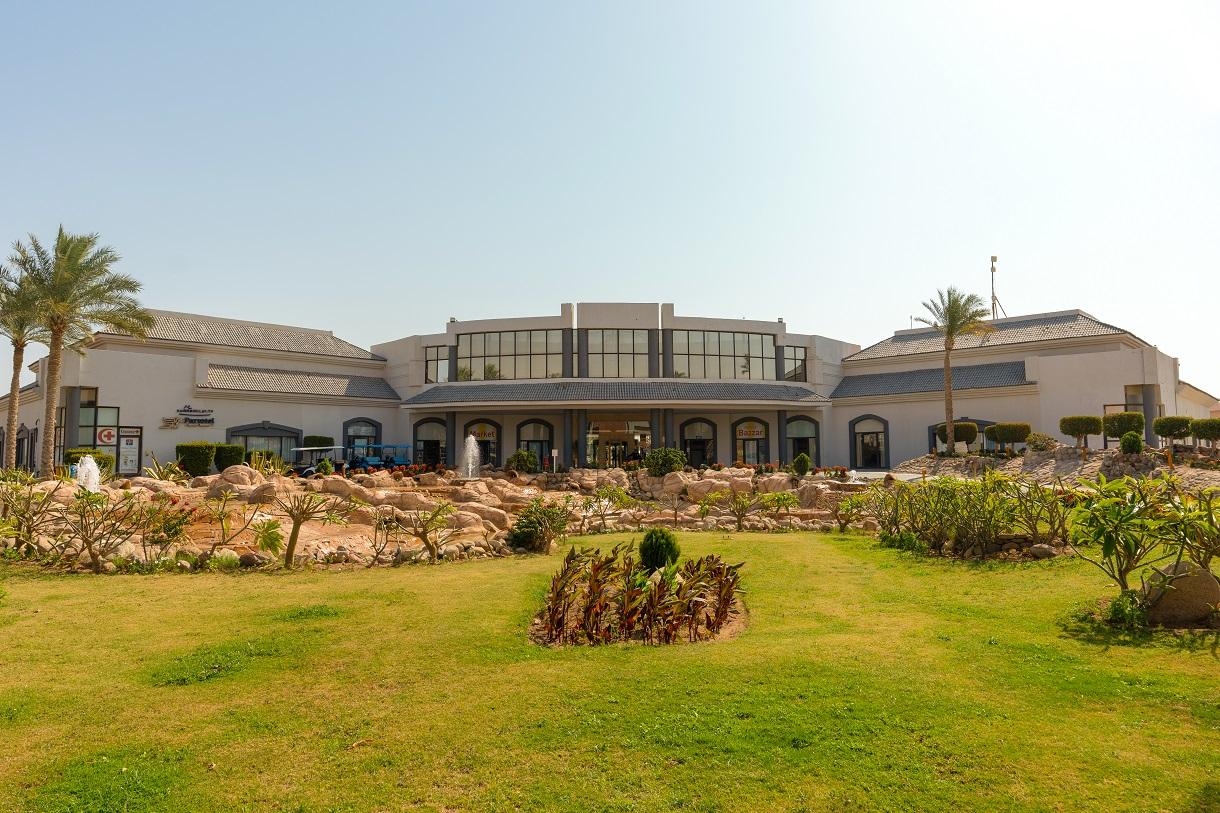 Parrotel Beach Resort1