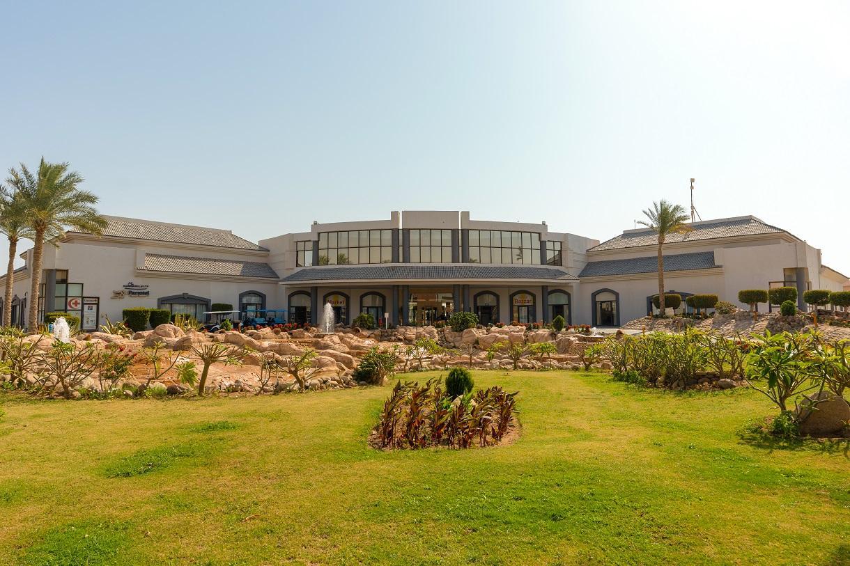 Parrotel Beach Resort1