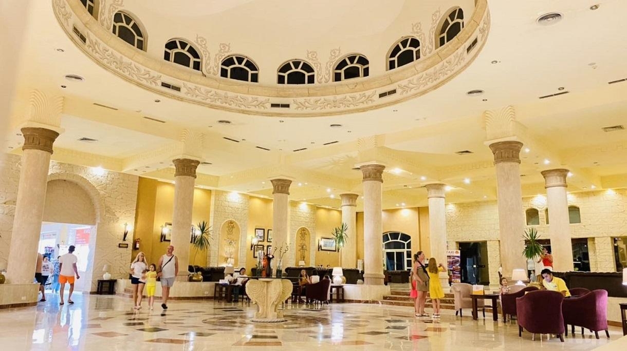 Regency Plaza Aqua Park and Spa5