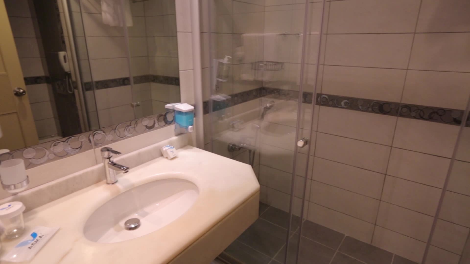 Aska Just In Beach Hotel28