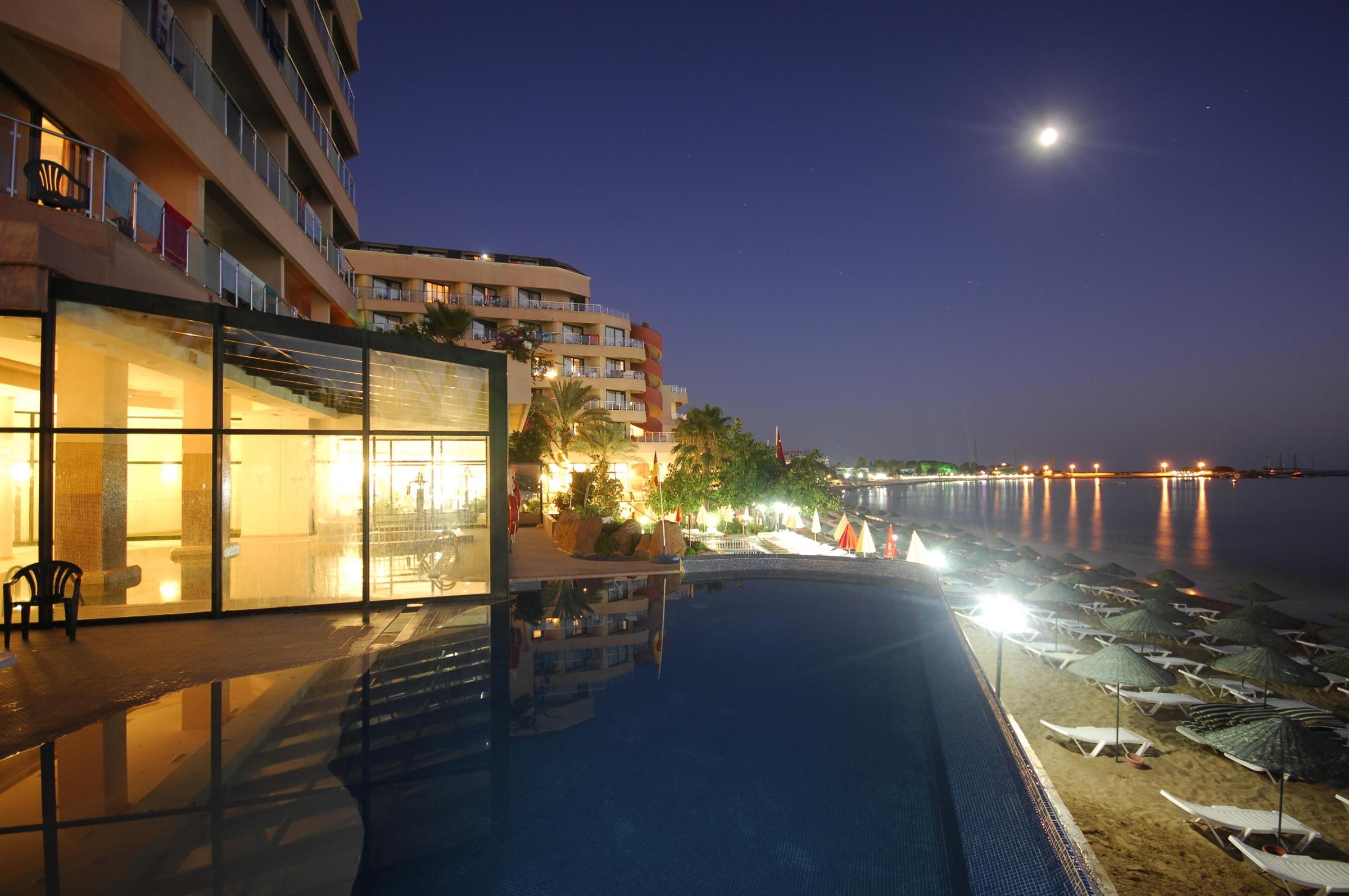 Aska Just In Beach Hotel32