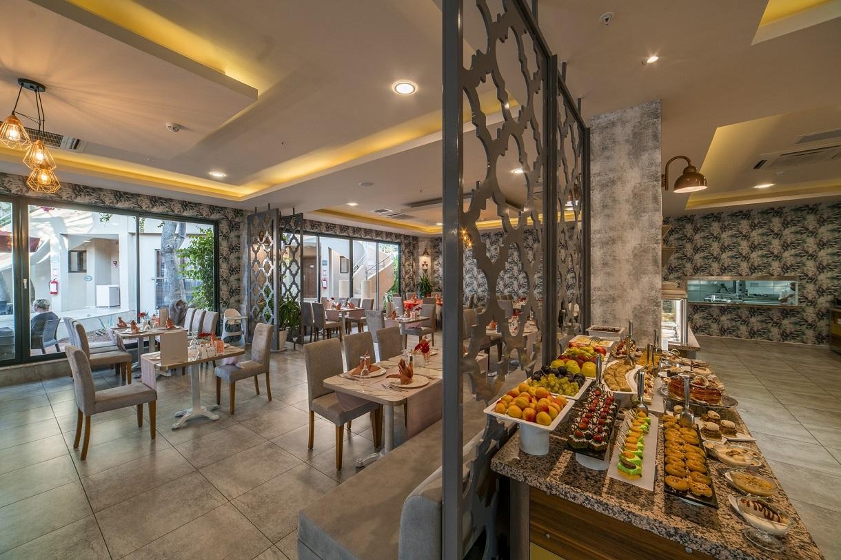 Club Hotel Turan Prince World7