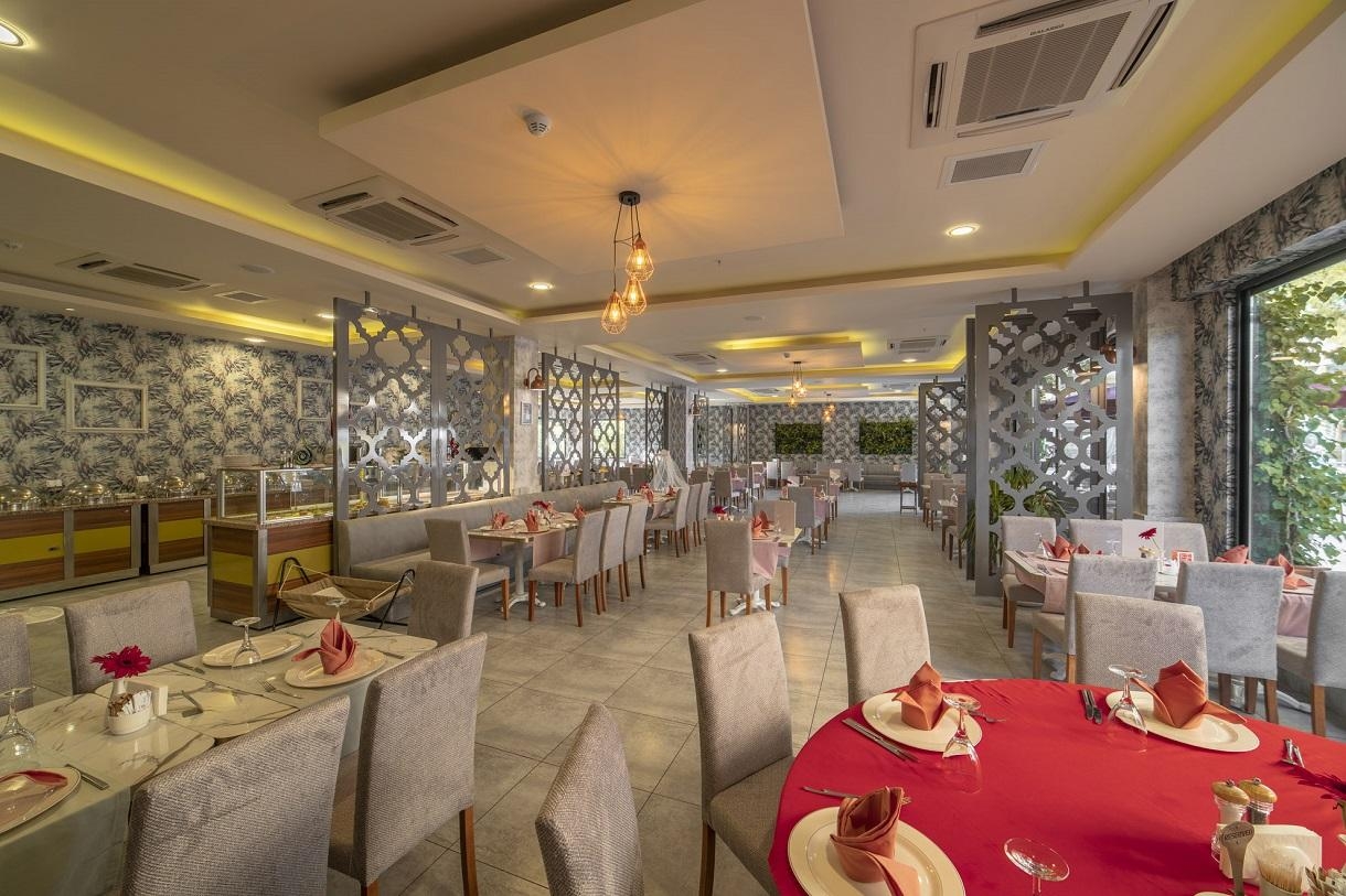 Club Hotel Turan Prince World6