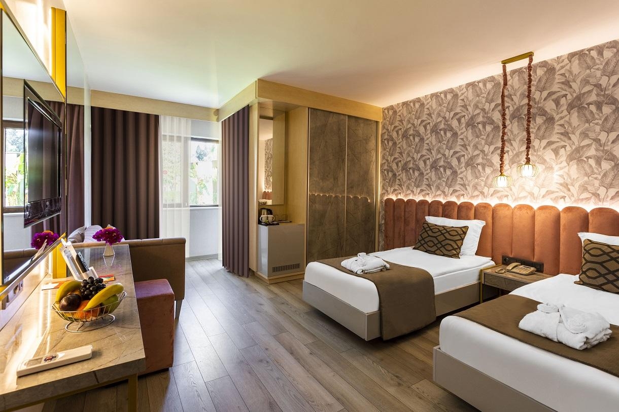 Club Hotel Turan Prince World5