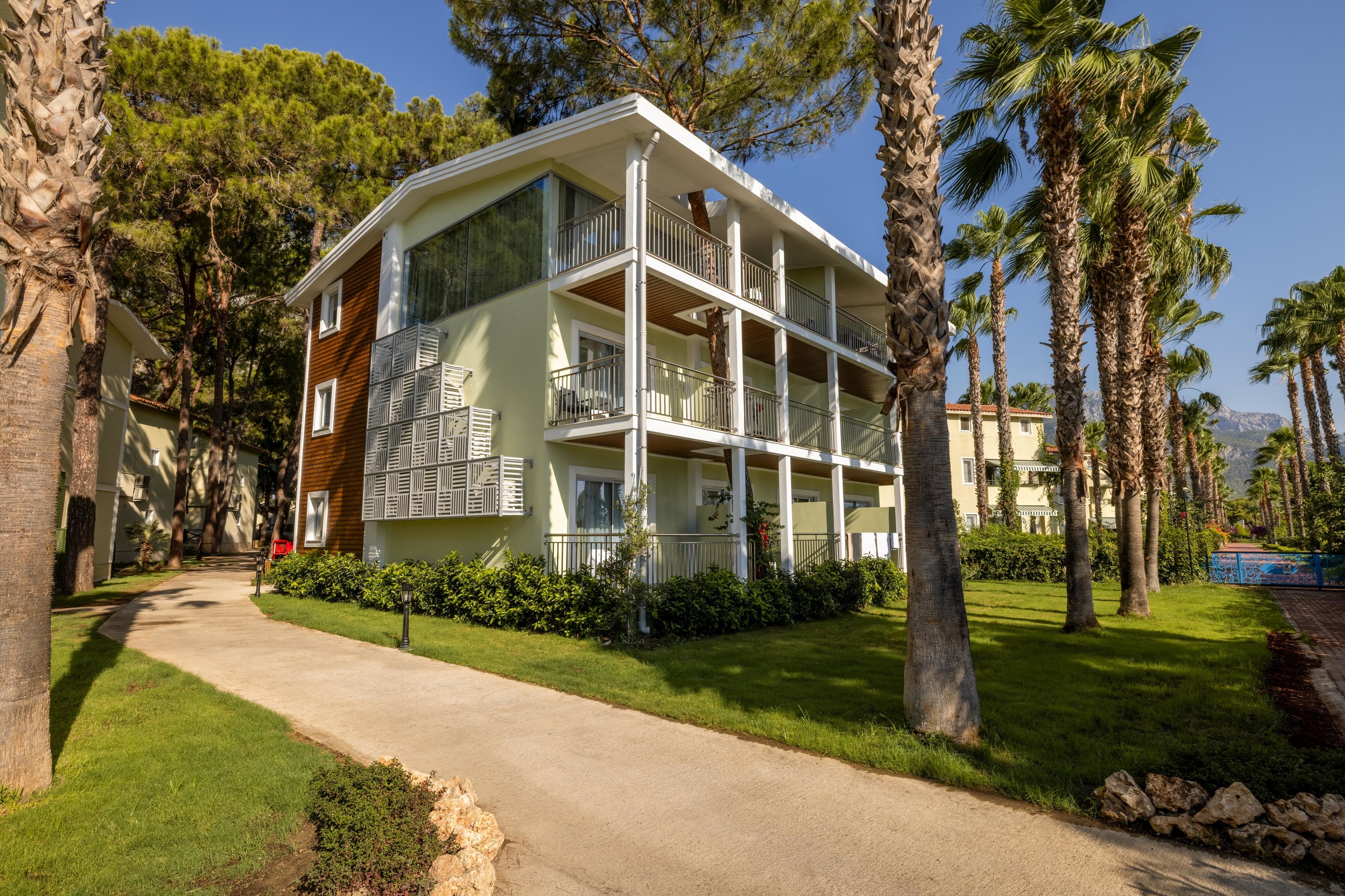 Crystal Flora Pearl Collection (ex. Crystal Flora Beach Resort)50
