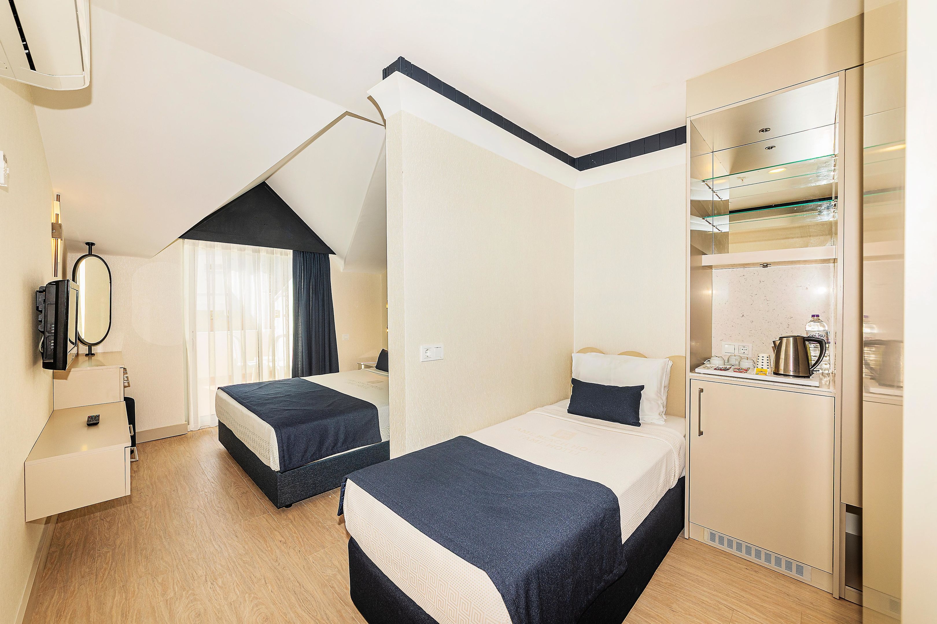 Fame Beach Hotel9
