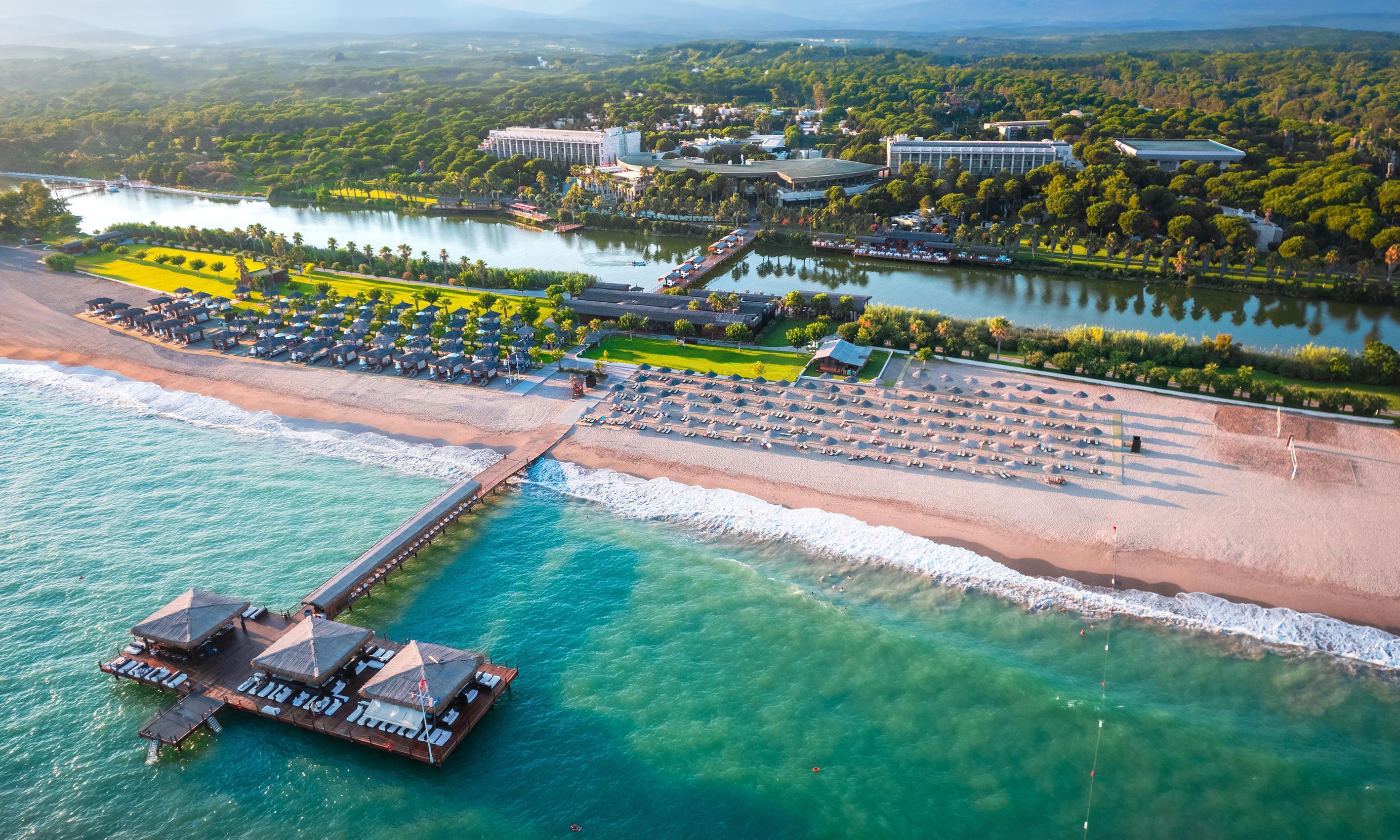 Gloria Serenity Resort Hotel0