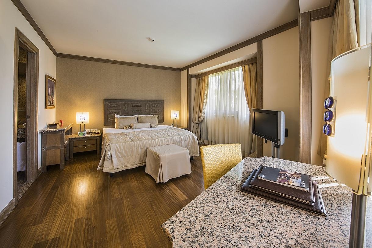 Gloria Verde Resort Hotel10