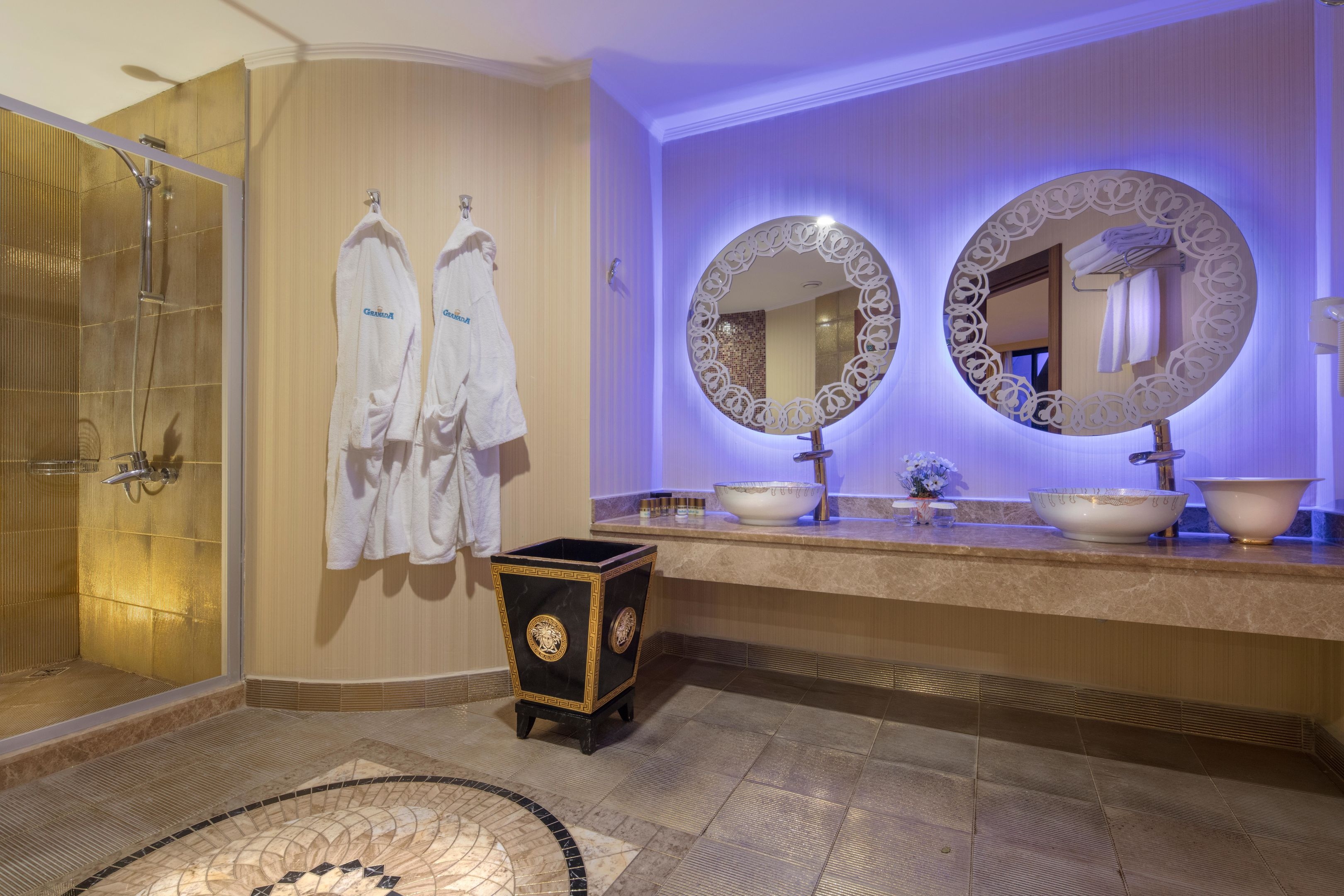 Granada Luxury Okurcalar173