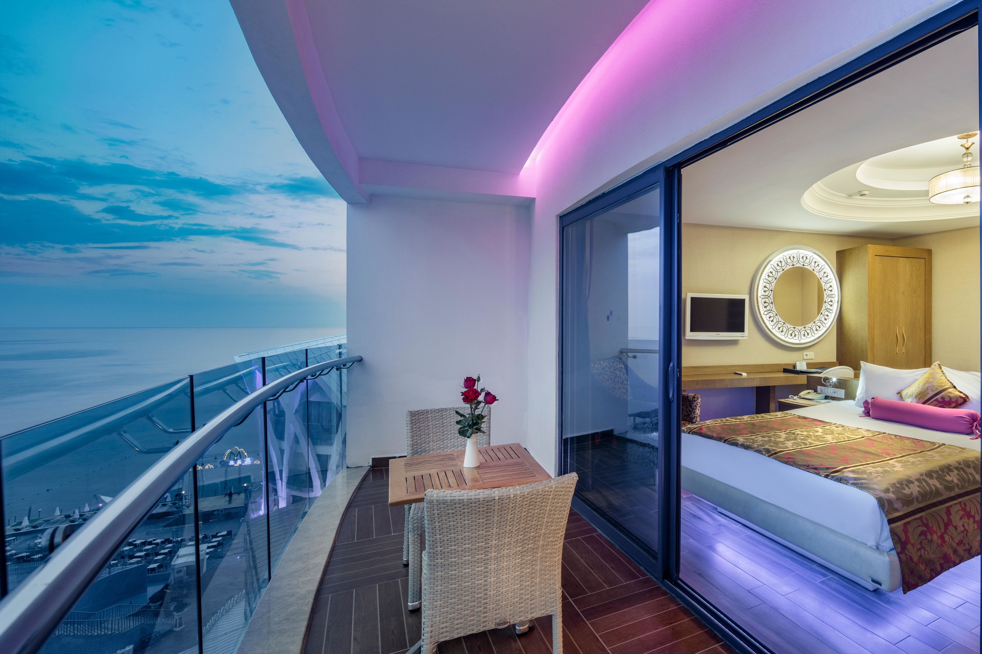 Granada Luxury Okurcalar156