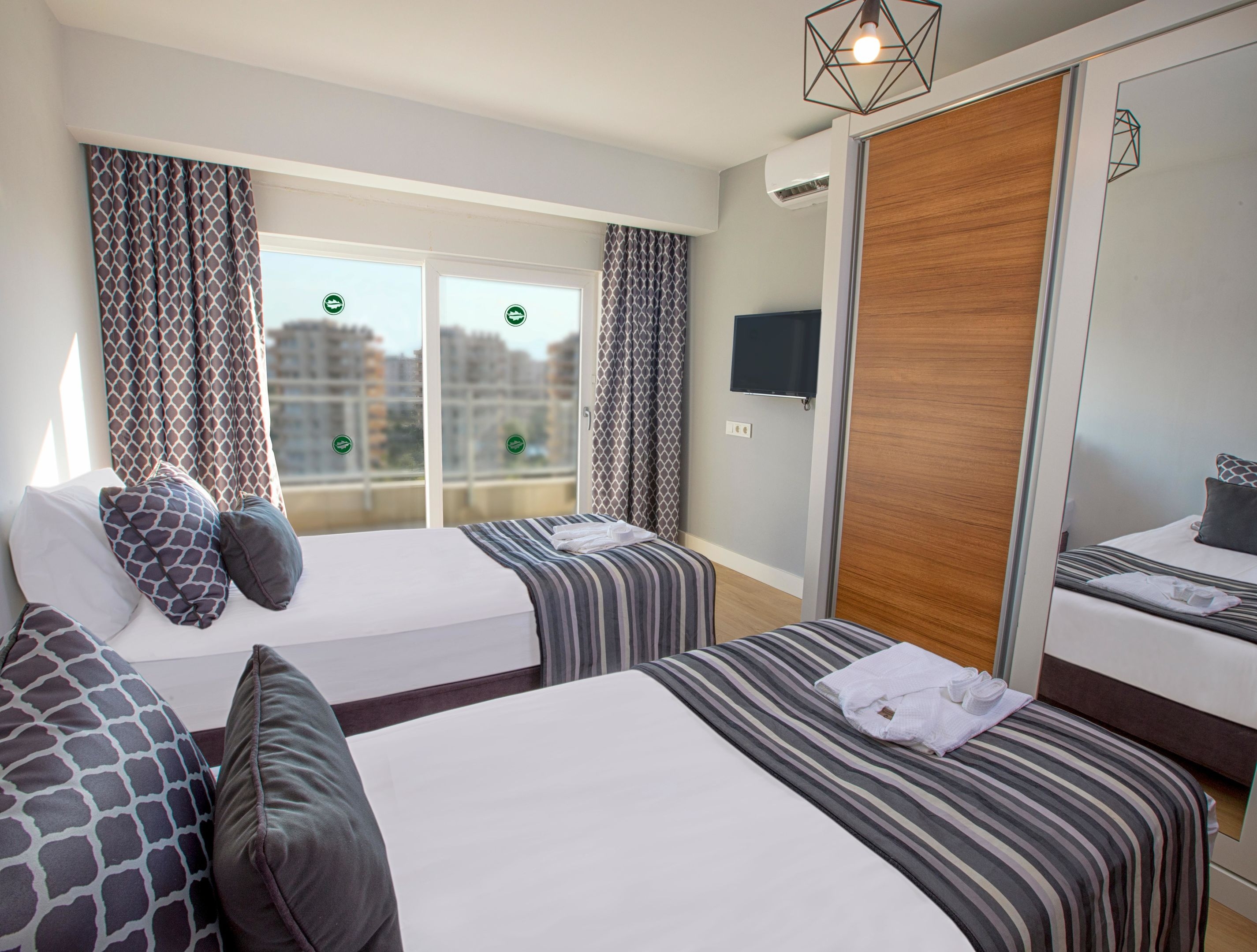 Greenwood Suites Resort (Exc. Sherwood Suites Resort)33