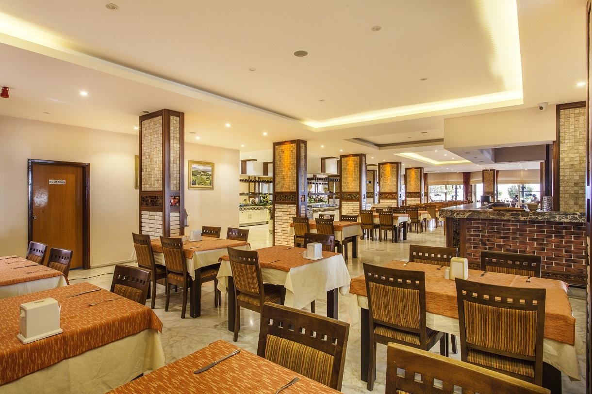 Kleopatra Beach Hotel7