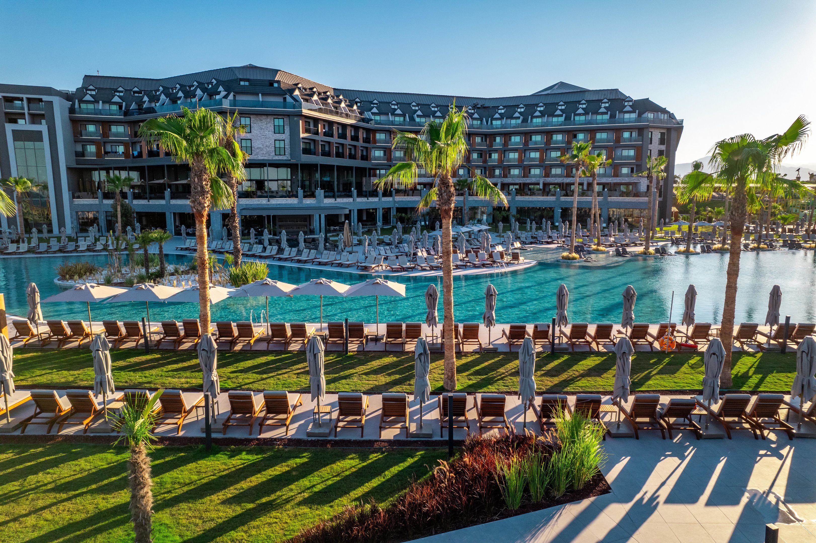 Lago Hotel (Ex.Azura Deluxe Sorgun)1