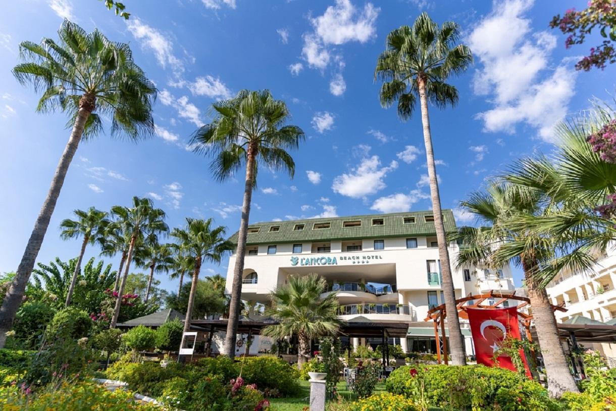 Lancora Beach Hotel3