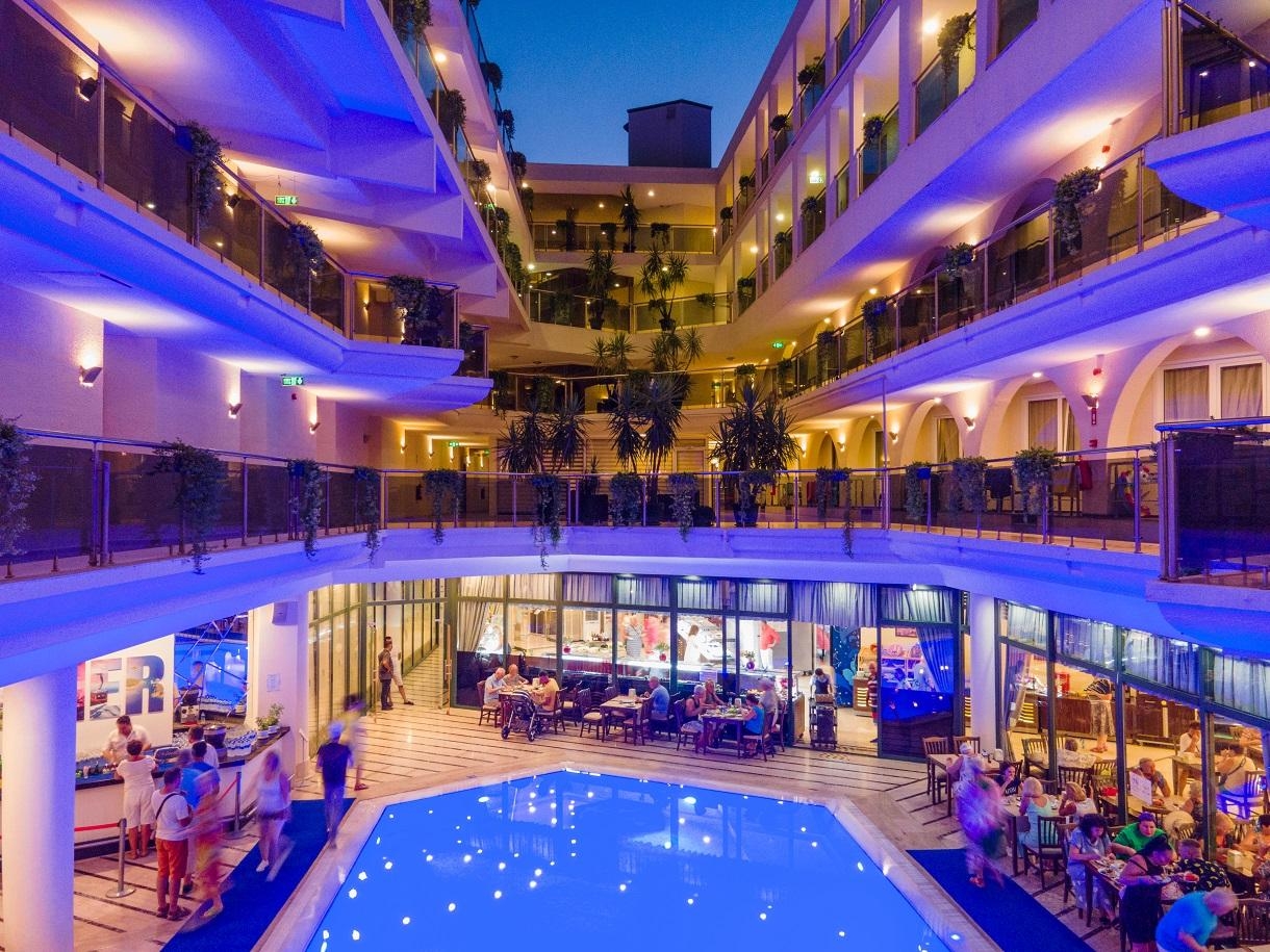 Lancora Beach Hotel8