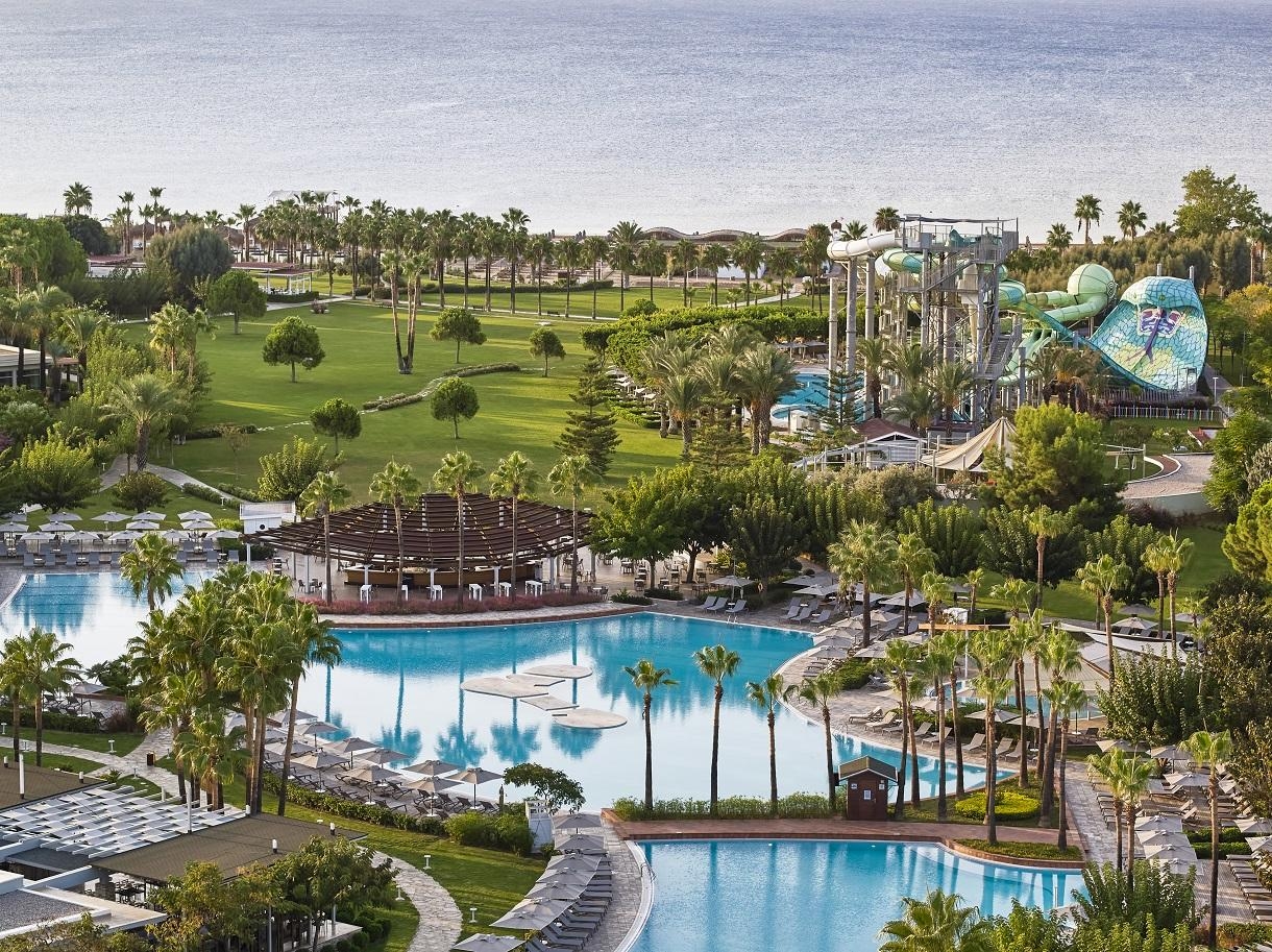 Lara Barut Collection2