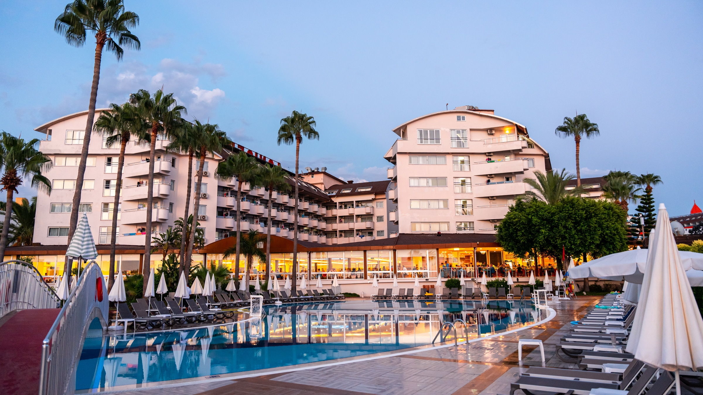 Lonicera World Hotel12
