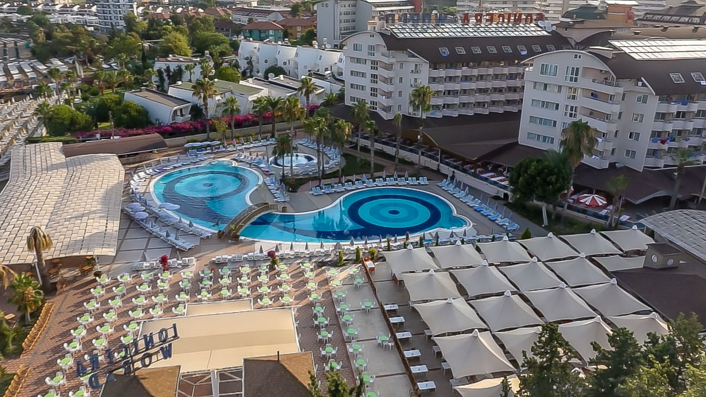 Lonicera World Hotel14